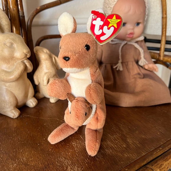 Pouch the kangaroo Ty beanie babies - Picture 2 of 6